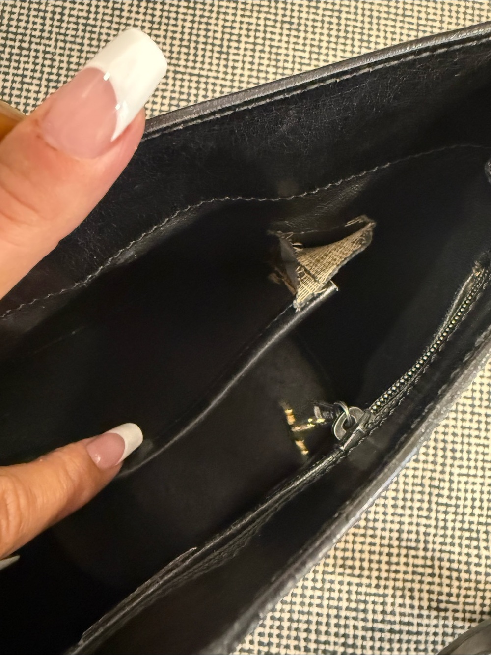 Celine Black Leather Shoulder Bag with Gold Logo O-Ring - Picture 9 of 13